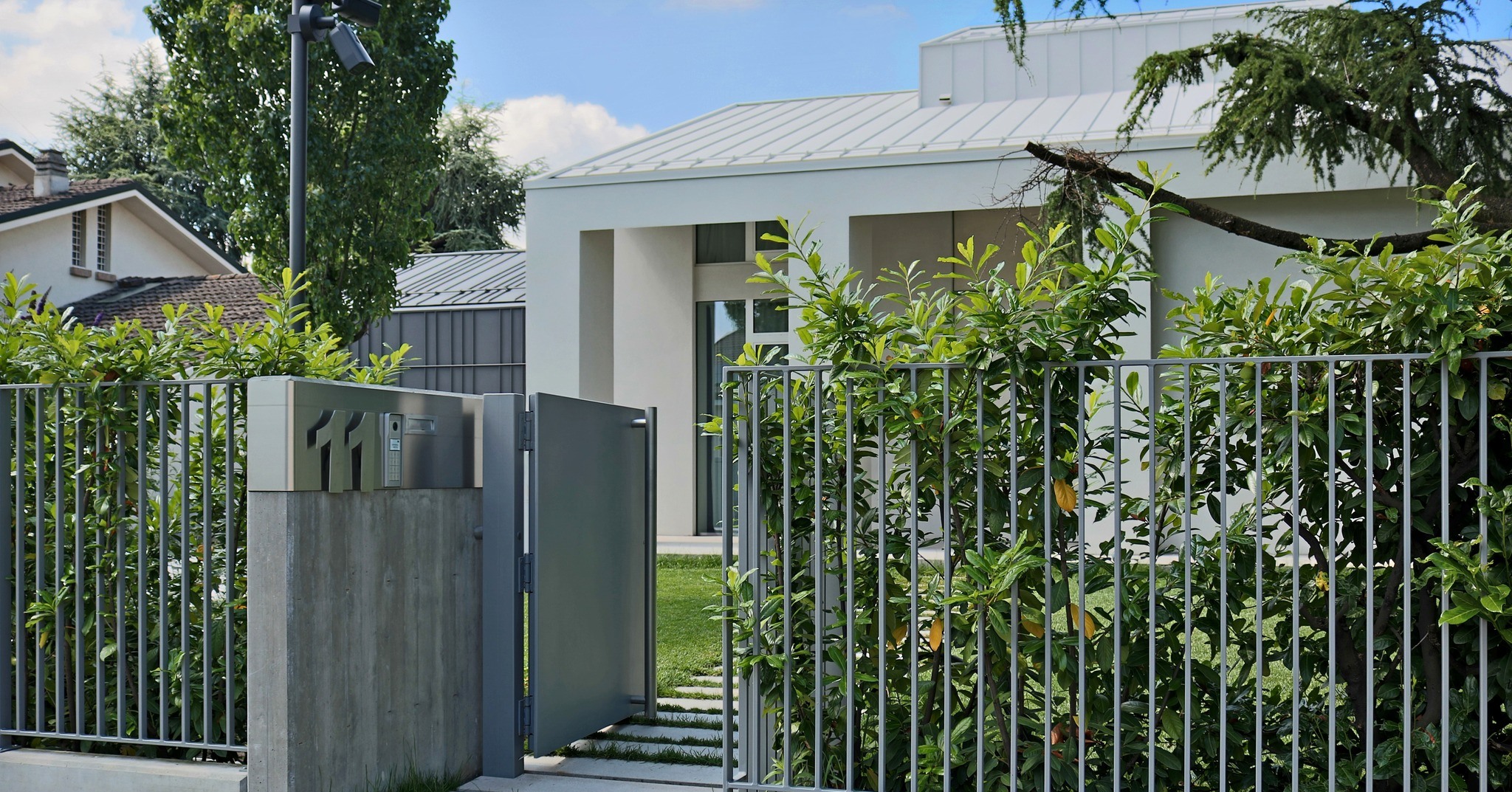 Casa Archetipo, copertura e rivestimento alluminio Prefa, Sassuolo