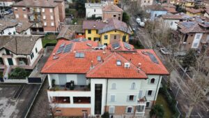 Copertura realizzata con sottocoppo metallico