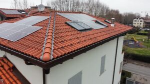 Copertura realizzata con sottocoppo metallico