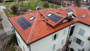 Copertura realizzata con sottocoppo metallico