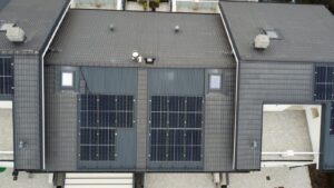 Lamiera grecata sotto pannelli fotovoltaici
