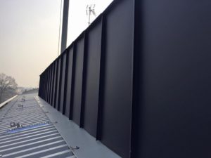 Rivestimento facciata in alluminio aggraffato antracite